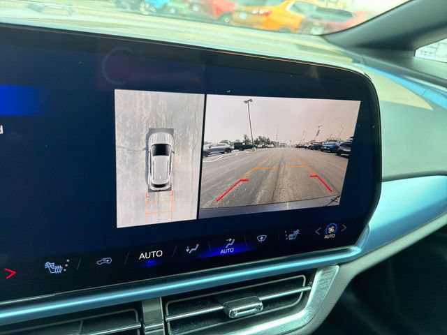 Certified 2024 Chevrolet Equinox EV LT FWD image 22
