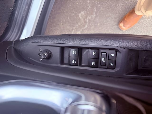 Certified 2025 Jeep Compass Trailhawk w/ Trailhawk Elite Group image 14