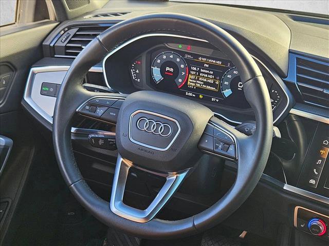 Used 2024 Audi Q3 2.0T Premium image 12