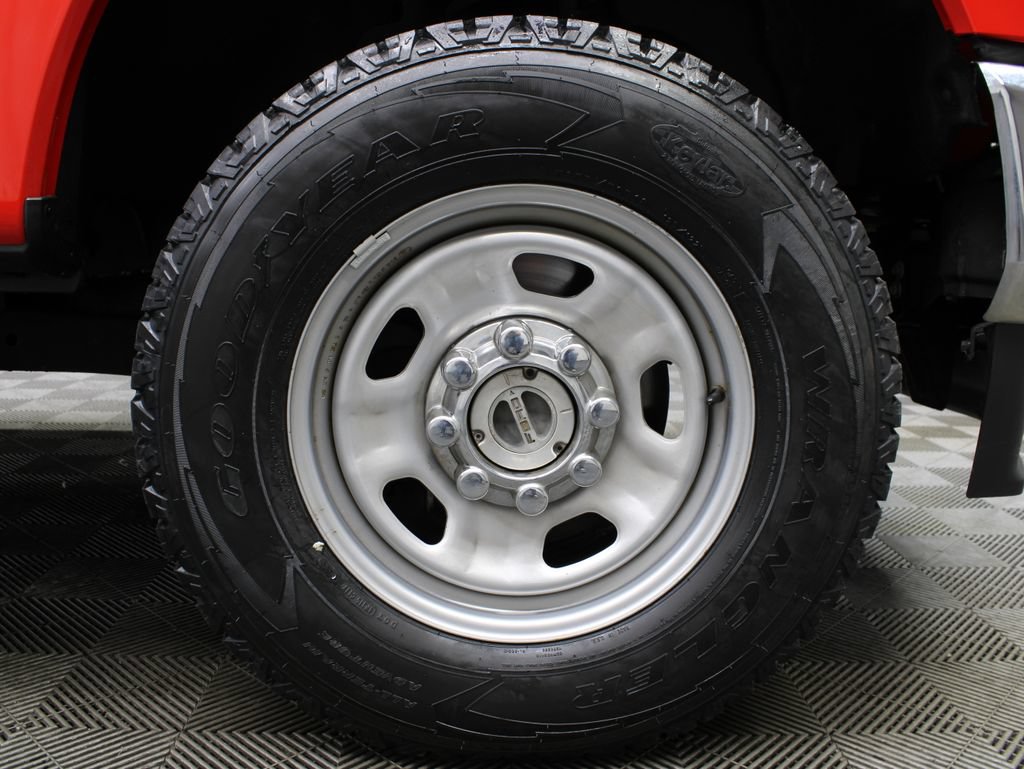 Used 2020 Ford F350 XL w/ Power Equipment Group AWD/4WD image 12
