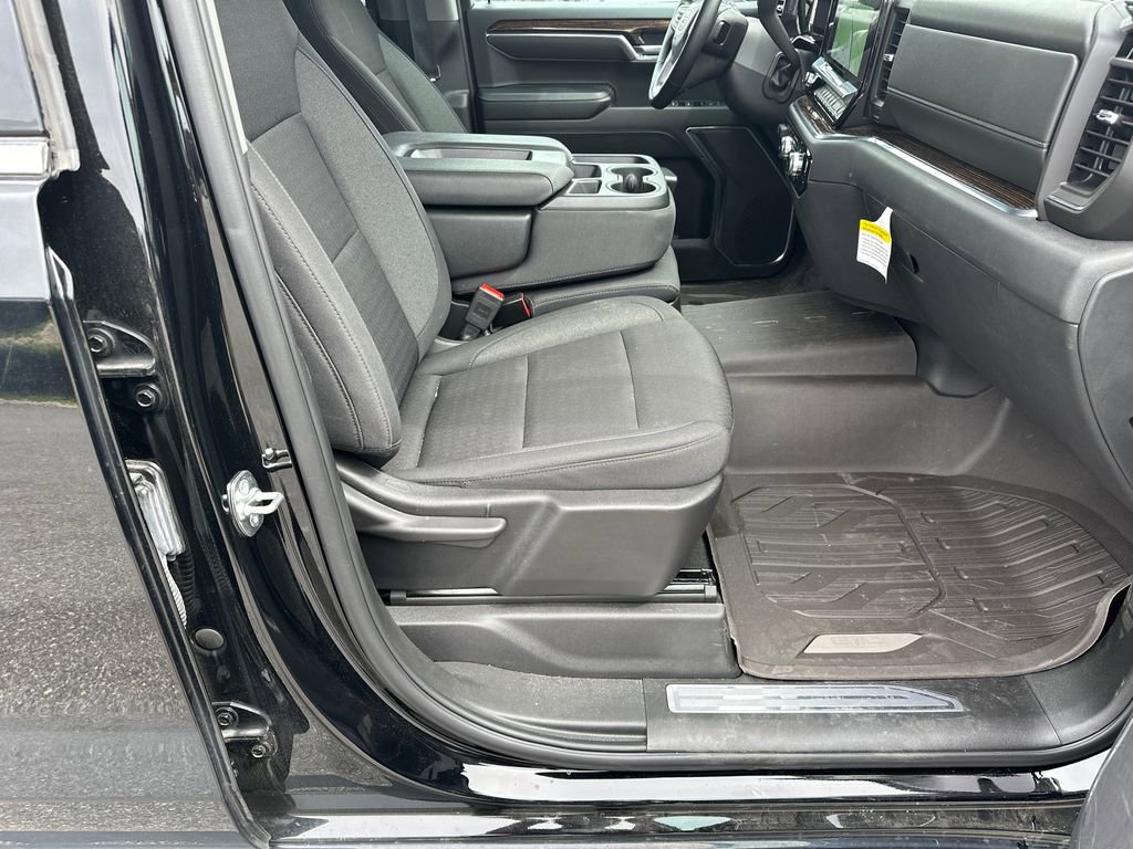 Certified 2025 GMC Sierra 1500 SLE image 13