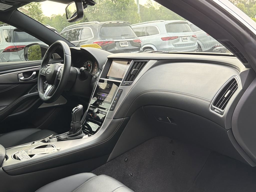Used 2022 INFINITI Q60 3.0t Luxe w/ Essential Package image 16