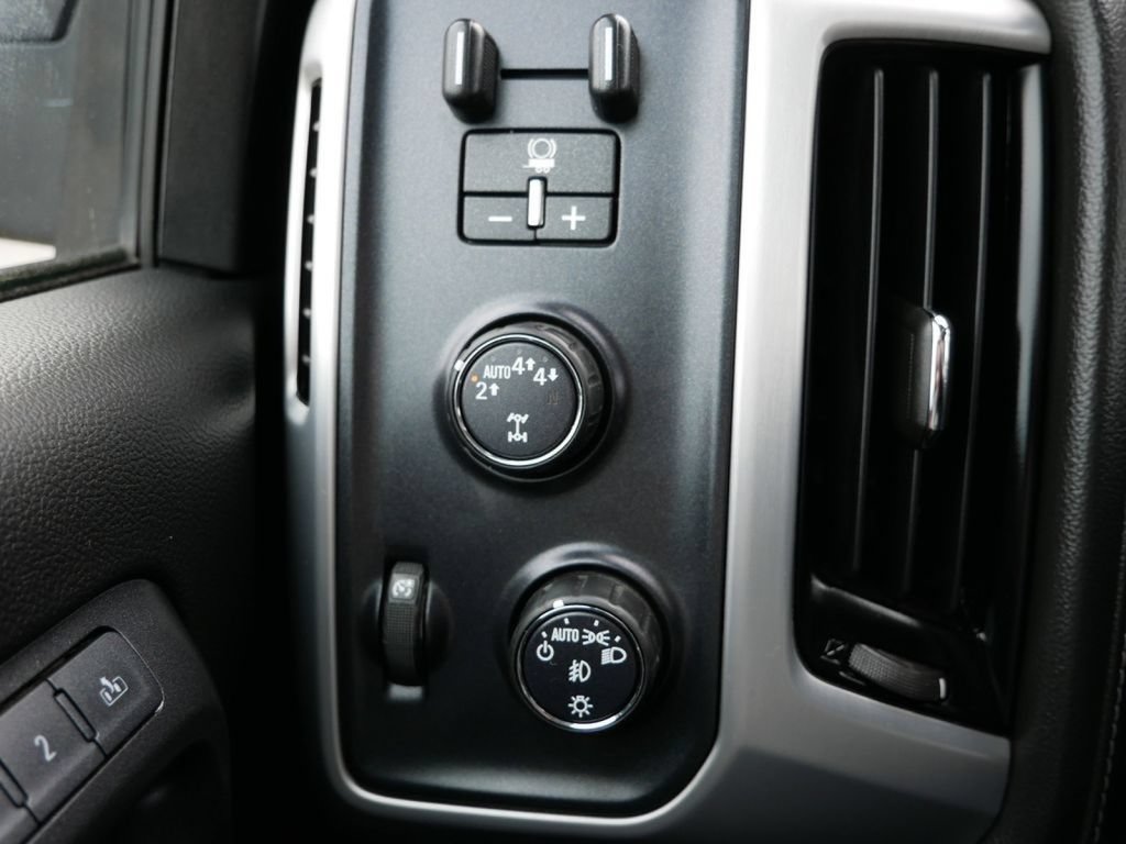 Used 2018 GMC Sierra 1500 SLT AWD/4WD image 29