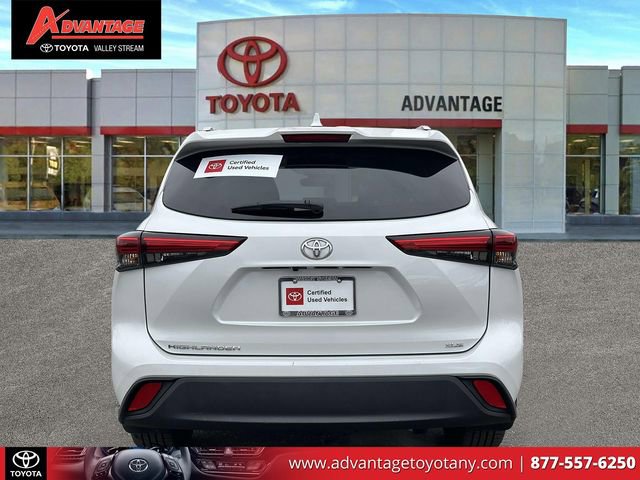 Used 2023 Toyota Highlander XLE image 4