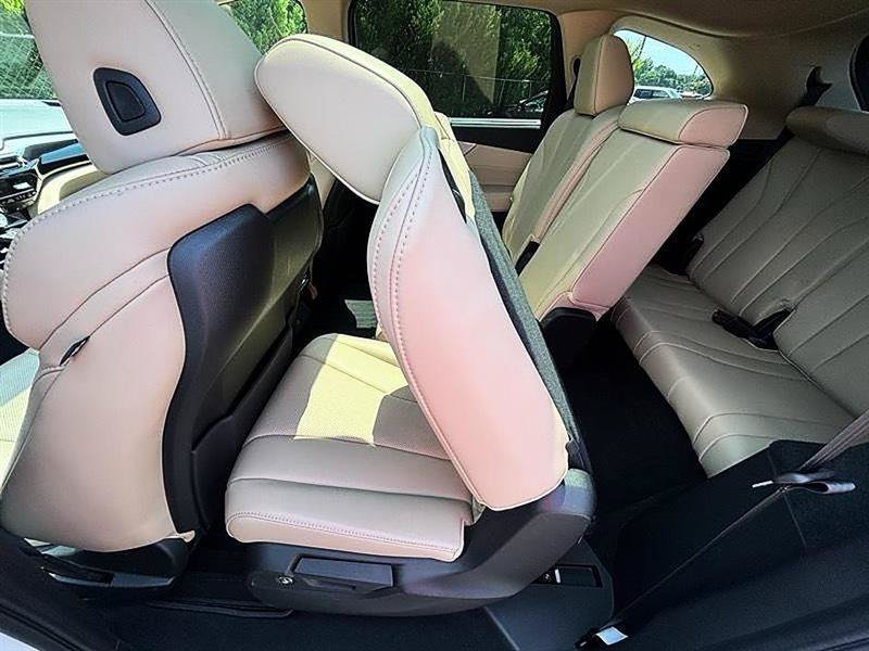 Used 2022 Acura MDX FWD w/ Technology Package image 41