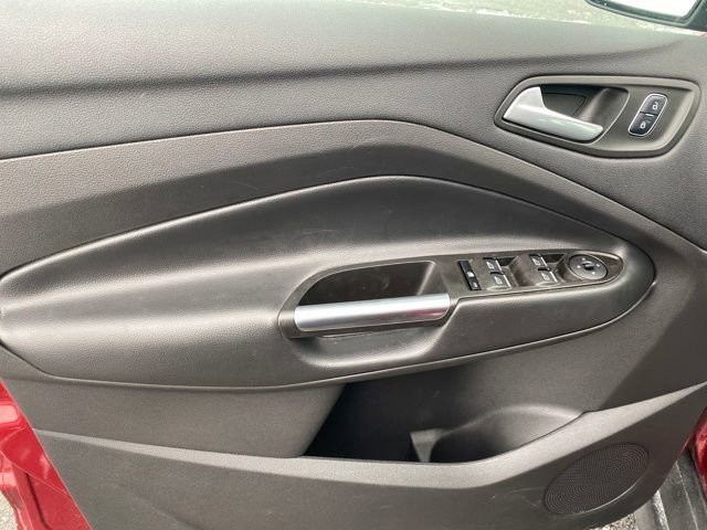 Used 2017 Ford C-MAX Energi SE w/ Equipment Group 402A image 17