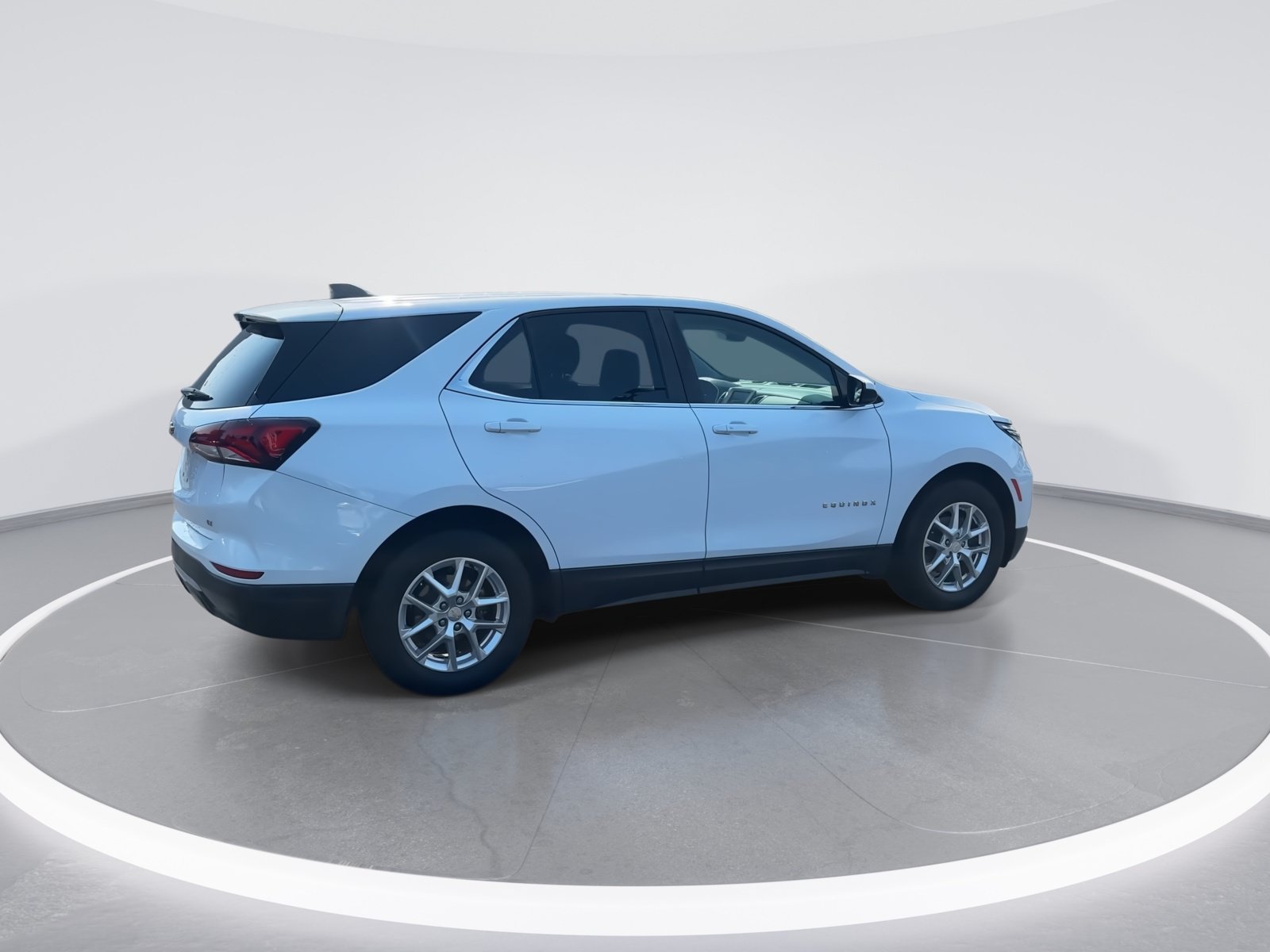 Used 2022 Chevrolet Equinox LT FWD image 9