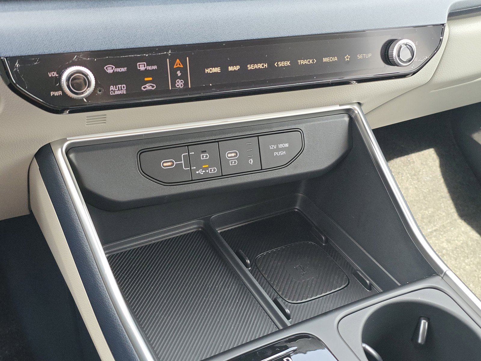 New 2026 Kia Carnival SX image 18