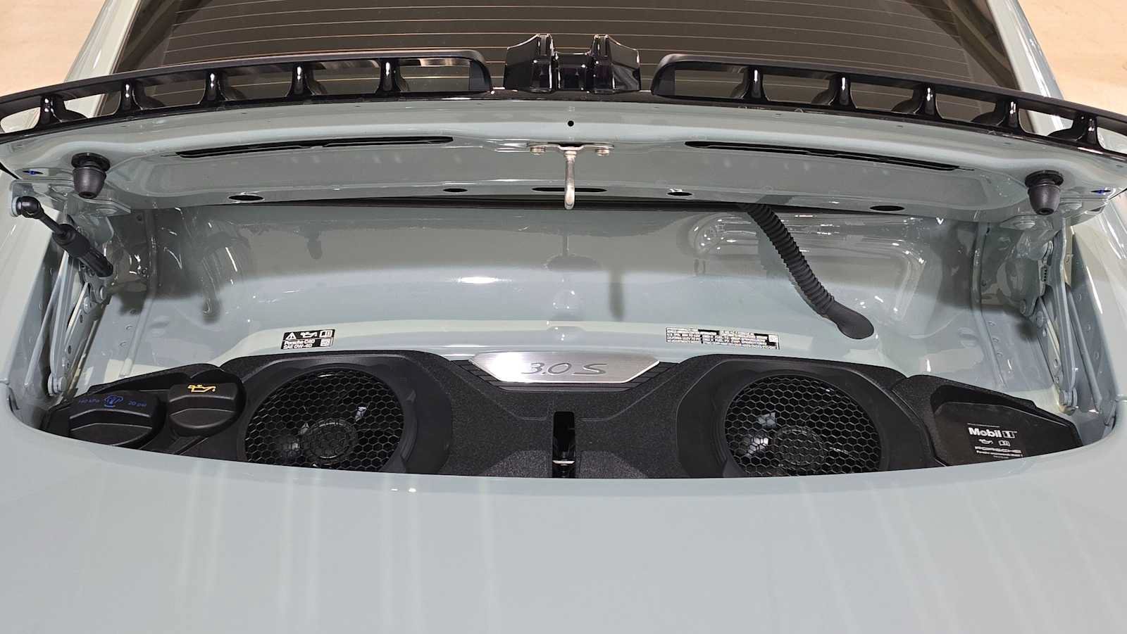 Used 2025 Porsche 911 Carrera S RWD image 15