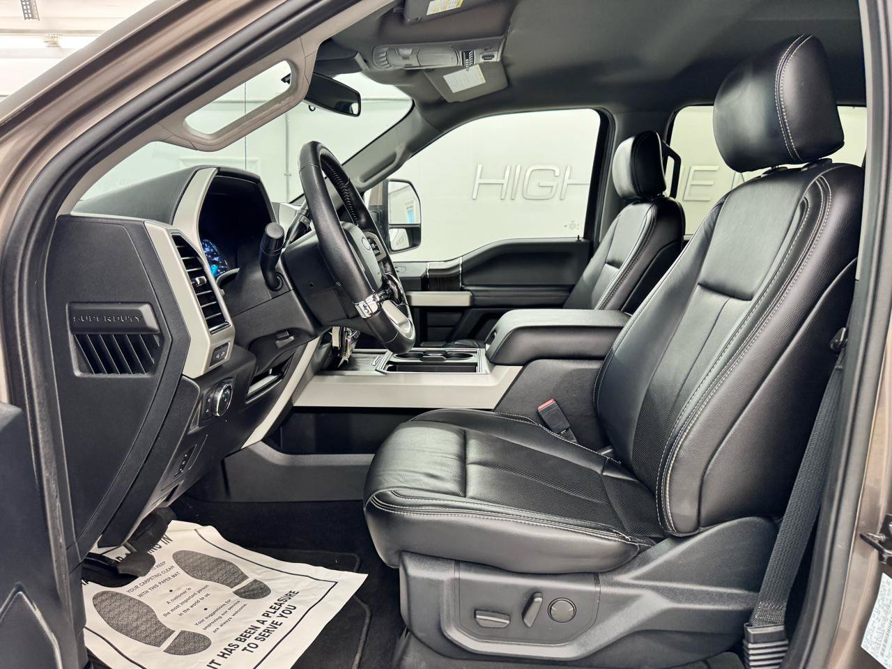 Used 2020 Ford F250 Lariat w/ Lariat Value Package AWD/4WD image 9