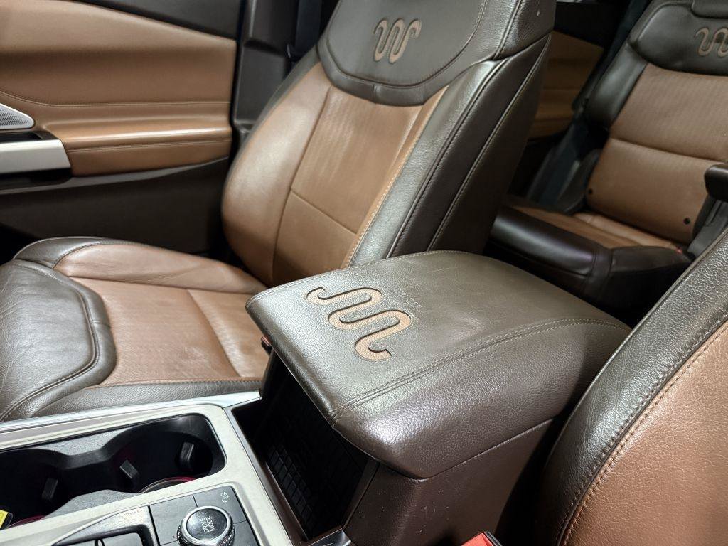 Used 2021 Ford Explorer King Ranch w/ Premium Technology Package AWD/4WD image 13