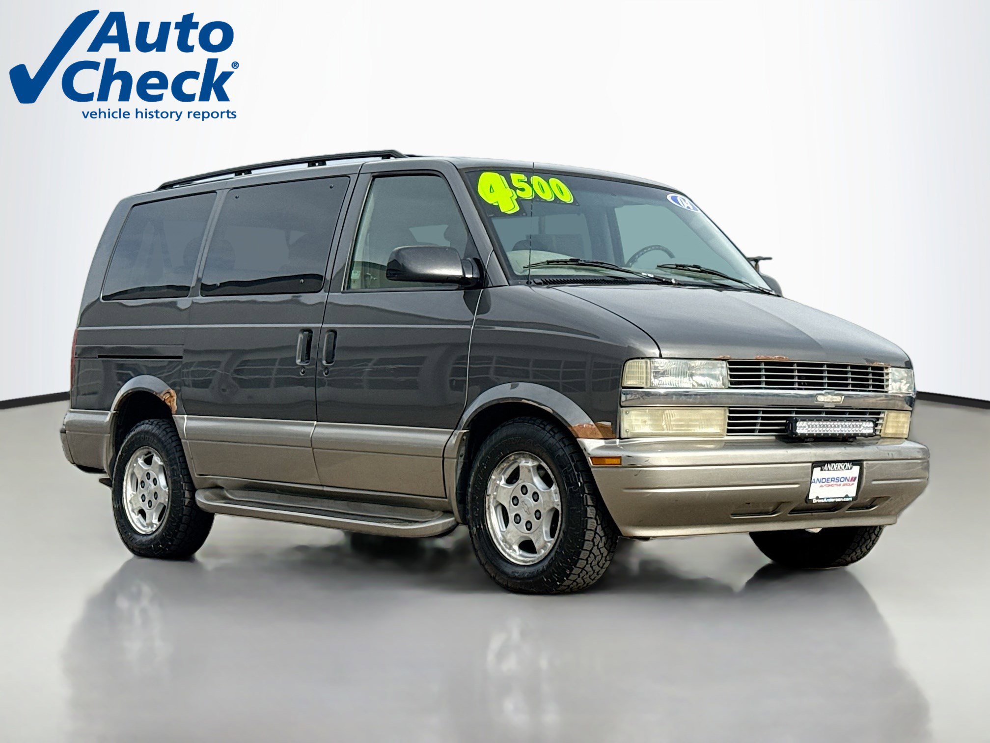 Used 2004 Chevrolet Astro Passenger AWD w/ LS Preferred Equipment Group video 1