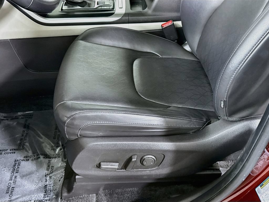 Used 2022 Kia Carnival LX FWD image 23