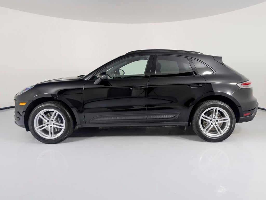 New 2026 Porsche Macan AWD/4WD image 2