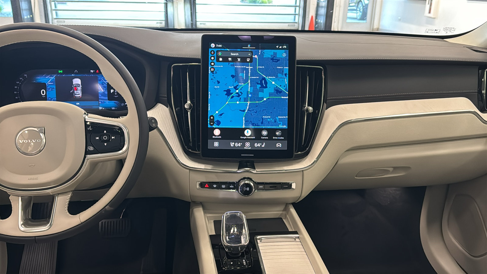 New 2026 Volvo XC60 B5 Ultra w/ Protection Package Premier AWD/4WD image 11