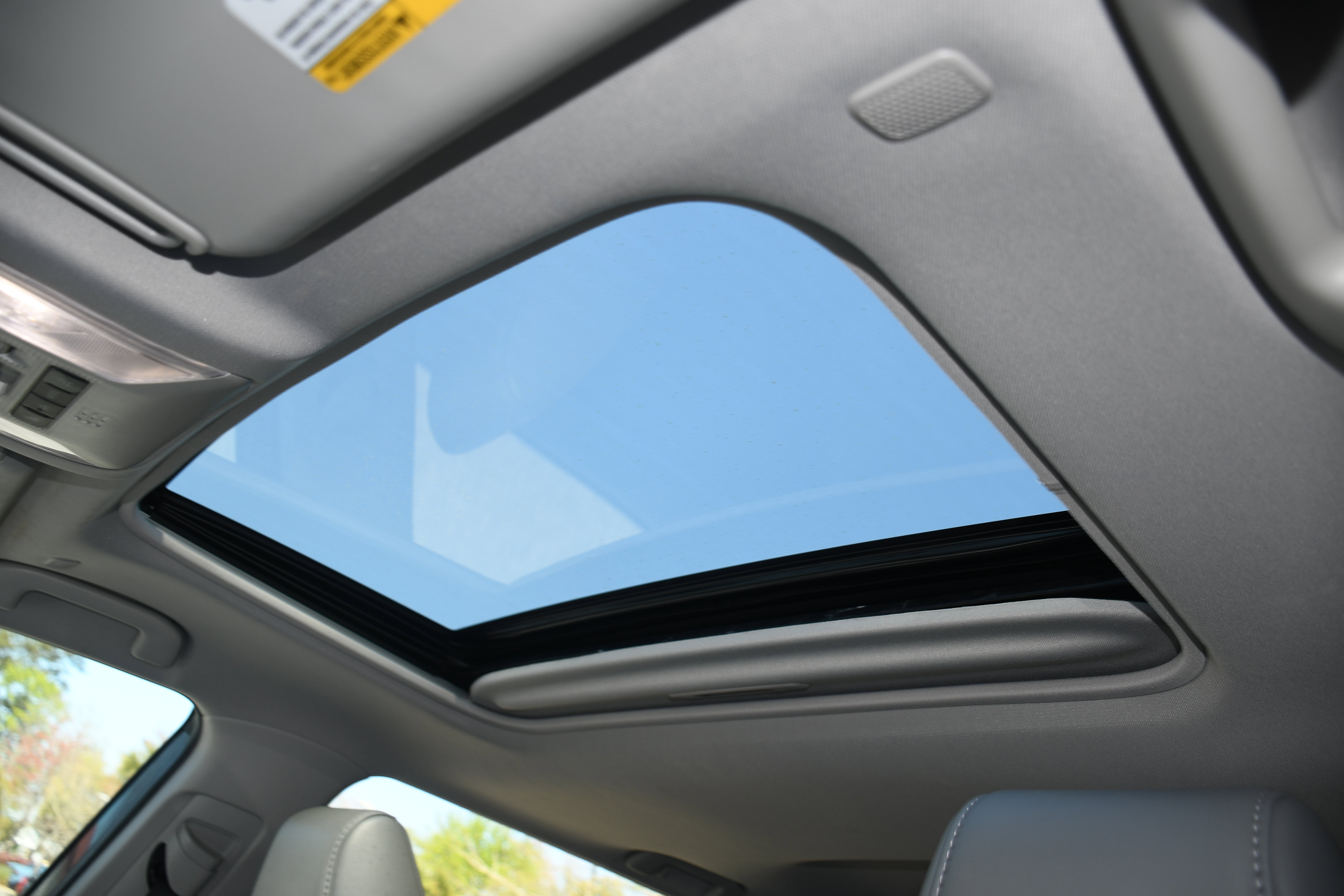 Used 2024 Toyota RAV4 Limited image 7