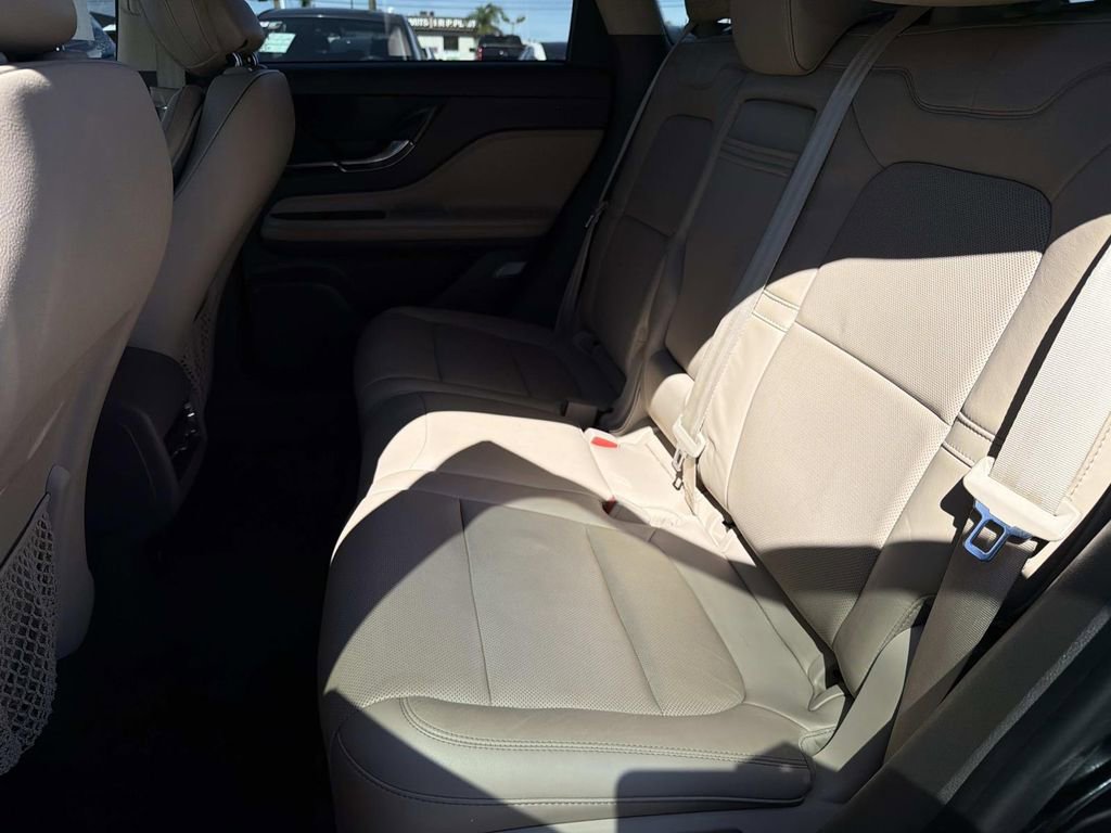 Used 2020 Lincoln Corsair Reserve AWD/4WD image 22