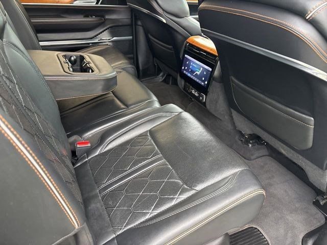 Used 2022 Jeep Grand Wagoneer Series III w/ Flexible Seating Group AWD/4WD image 42