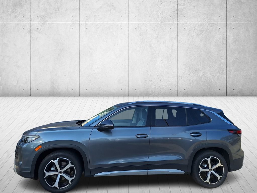 New 2026 Volkswagen Tiguan SE image 2