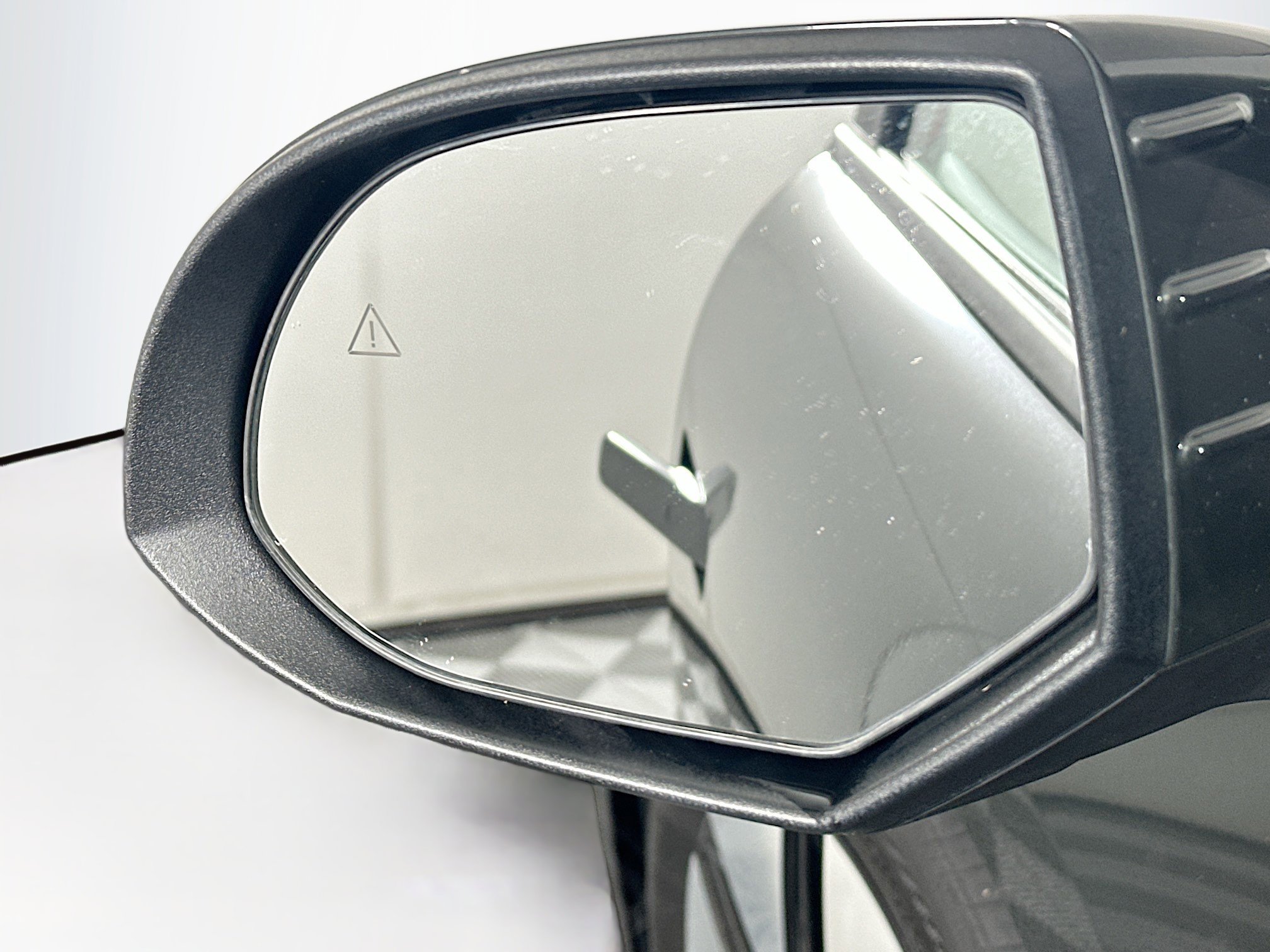 Used 2023 Hyundai Ioniq 6 SE RWD image 16