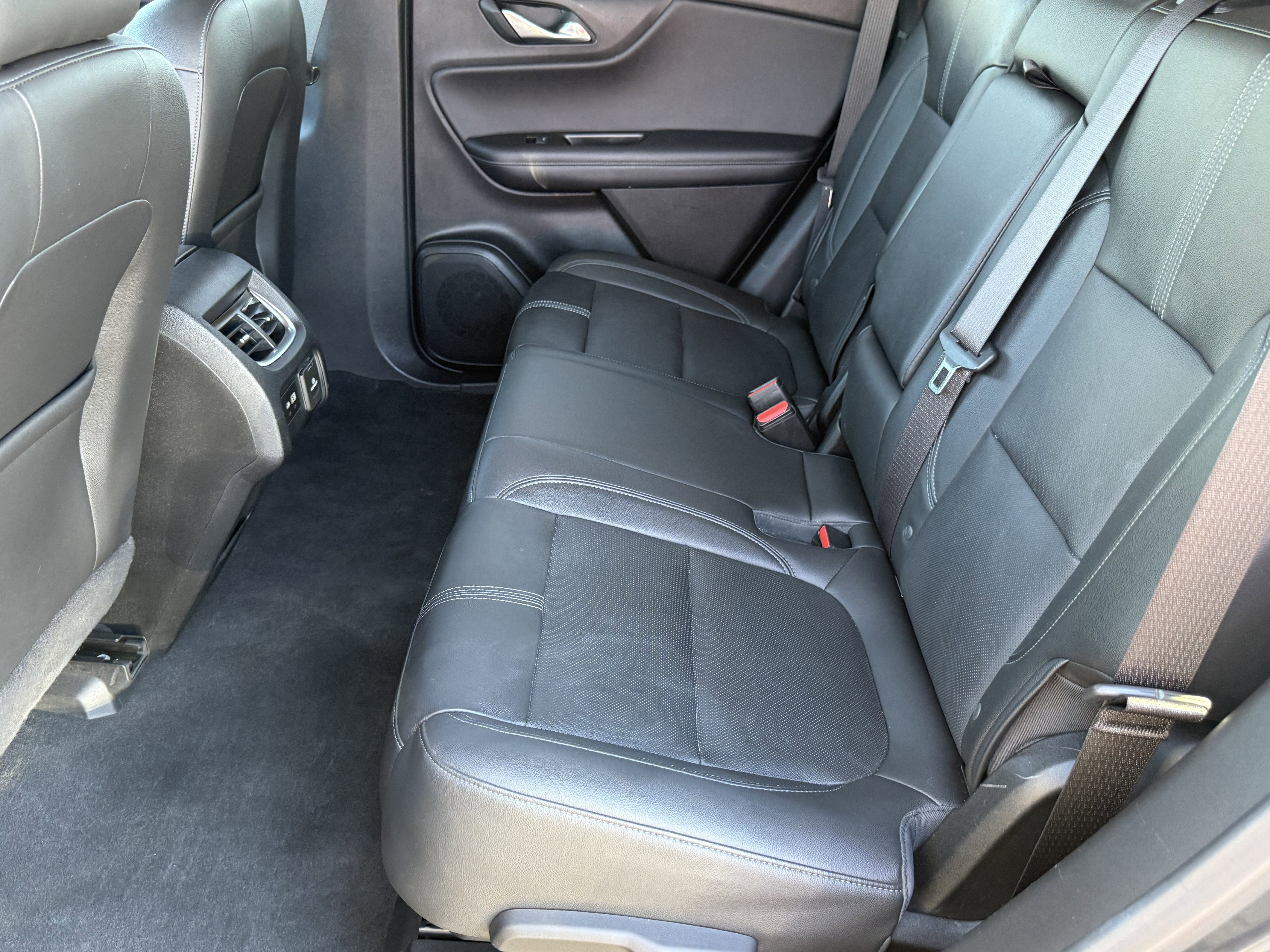 Used 2020 Chevrolet Blazer LT w/ Sound & Technology Package image 25