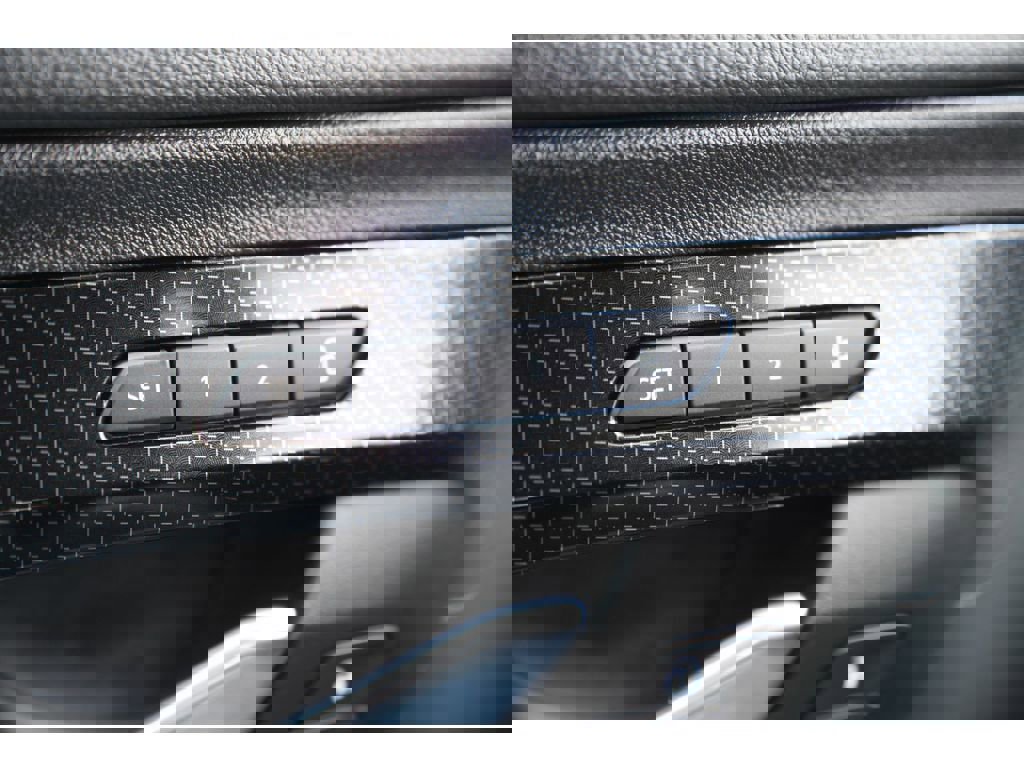 Used 2023 GMC Terrain AT4 image 26