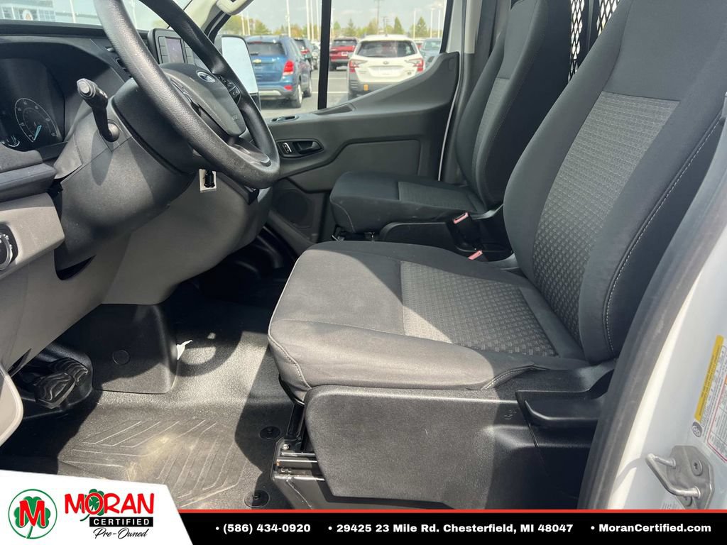 Used 2024 Ford Transit 250 Low Roof AWD w/ Exterior Upgrade Package image 18