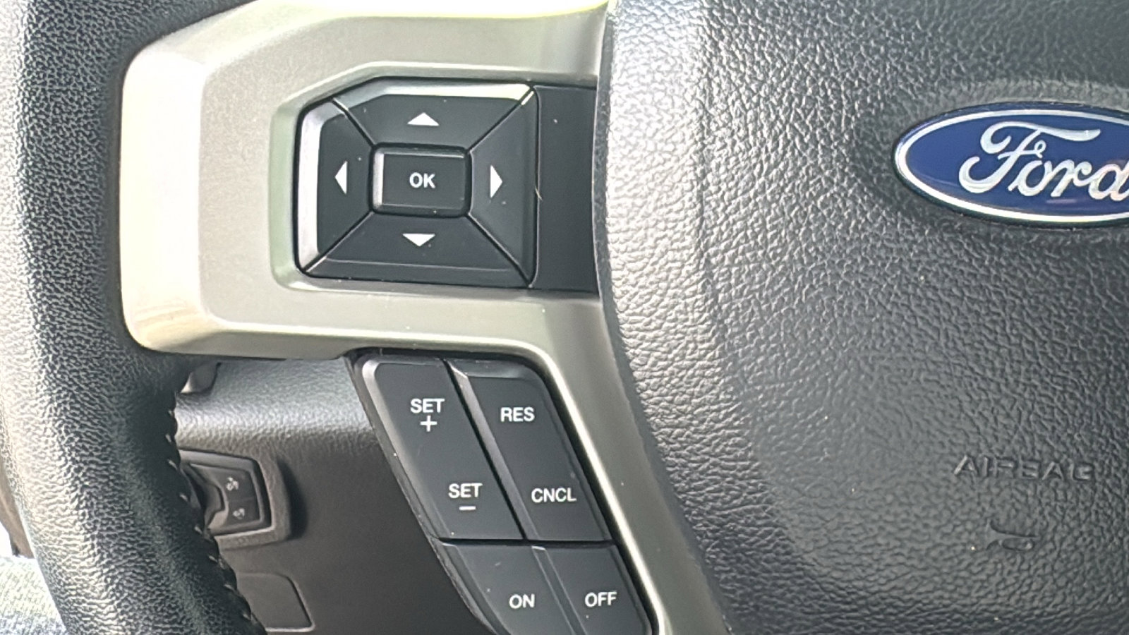 Used 2020 Ford F250 Lariat w/ Chrome Package AWD/4WD image 21