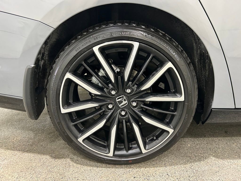 Certified 2025 Honda Accord Touring image 11