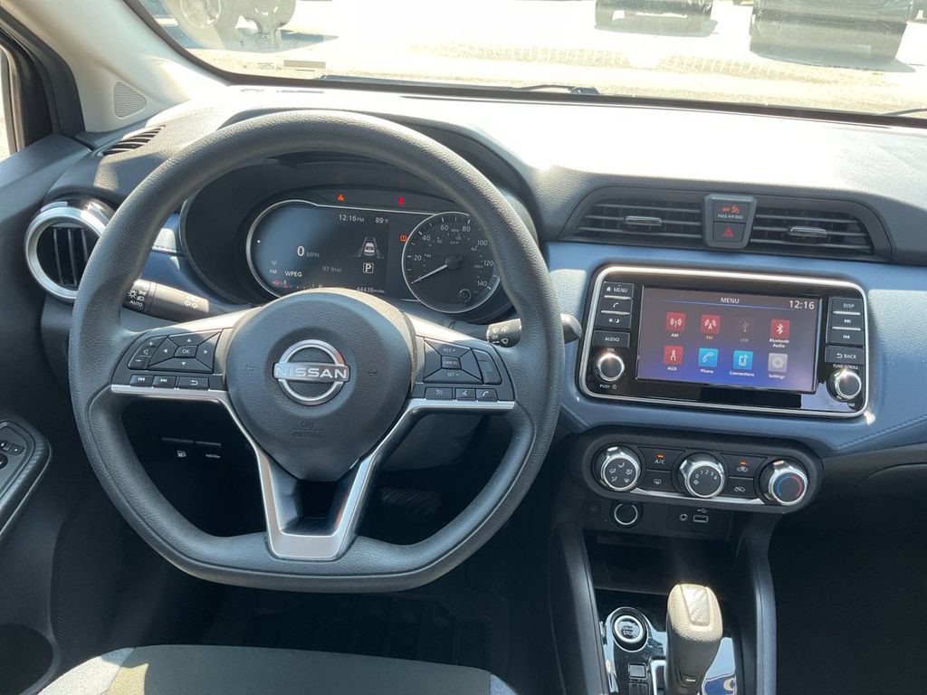 Used 2025 Nissan Versa SV FWD image 17