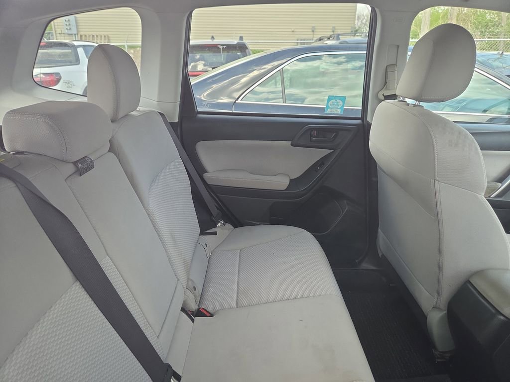 Used 2015 Subaru Forester 2.5i Premium w/ All-Weather Package image 11