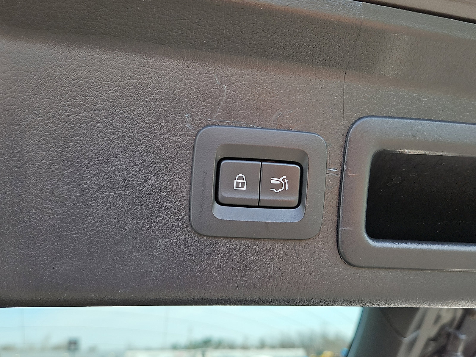 Used 2022 MAZDA CX-30 AWD 2.5 S w/ Premium Package image 30