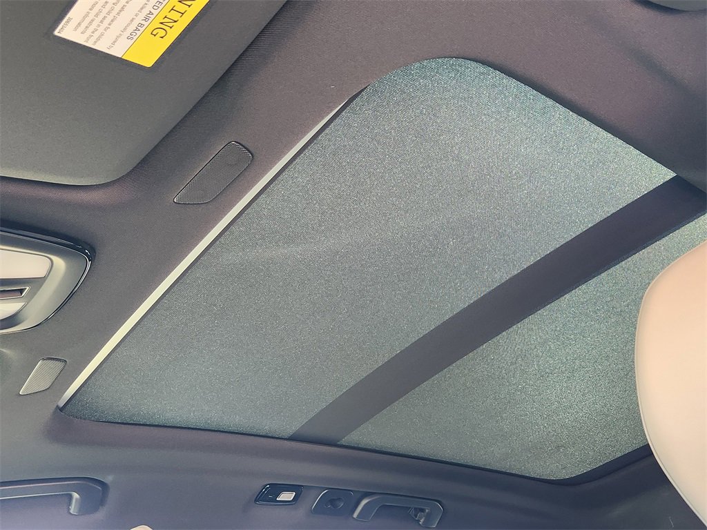 New 2026 Volvo XC60 B5 Plus w/ Protection Package Premier image 17