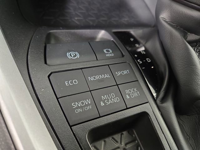 New 2025 Toyota RAV4 XLE image 29