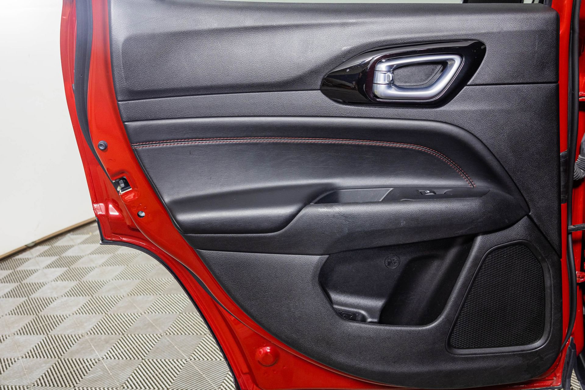 Used 2023 Jeep Compass Trailhawk image 37