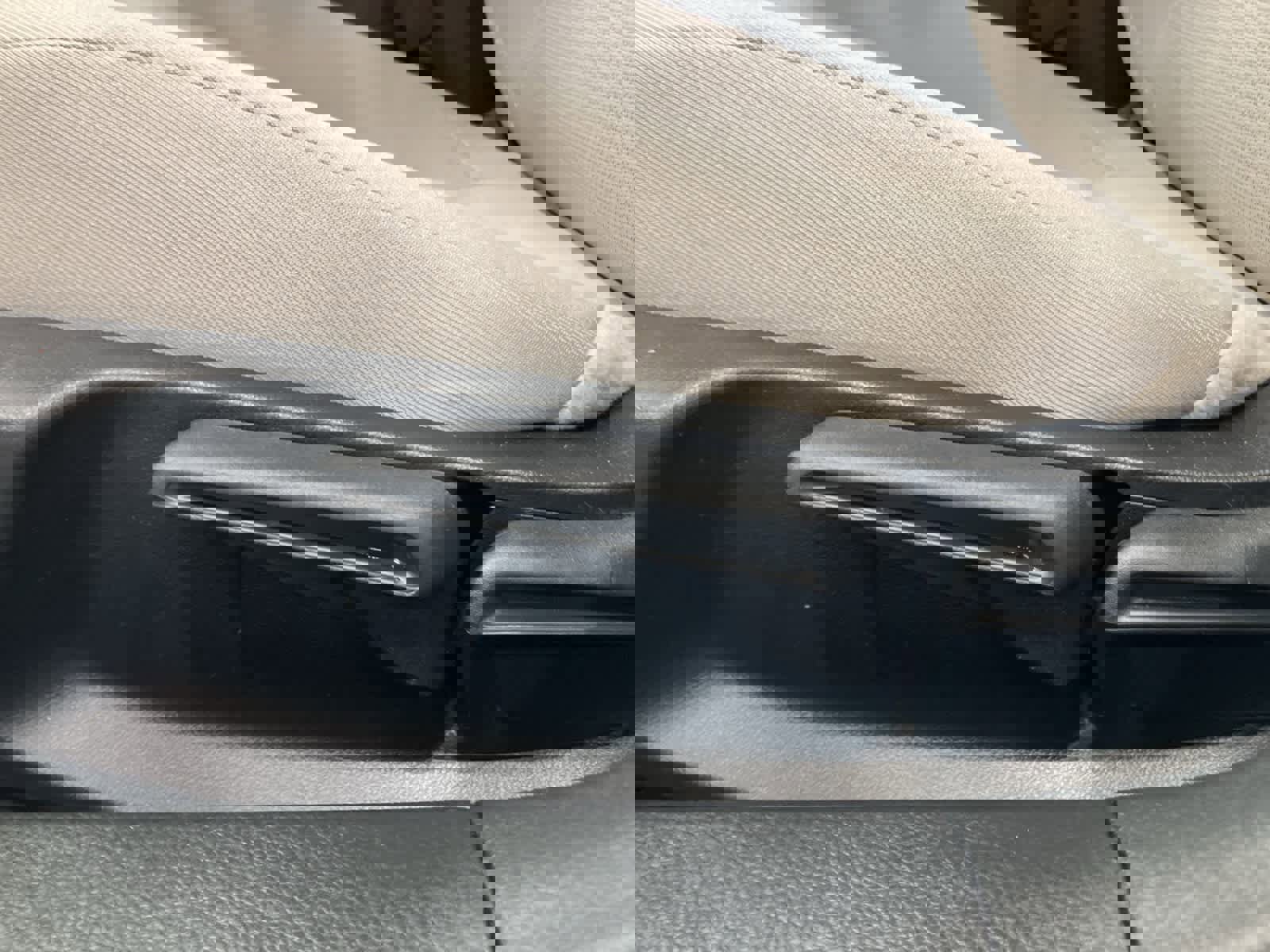 Used 2023 Honda Civic LX image 11