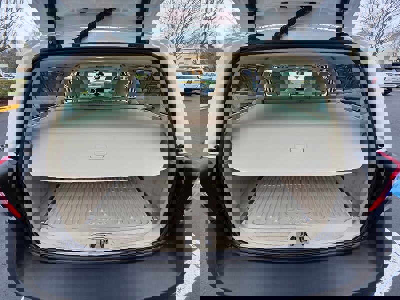 Used 2015 Volvo XC70 T6 Platinum w/ Protection Package image 22