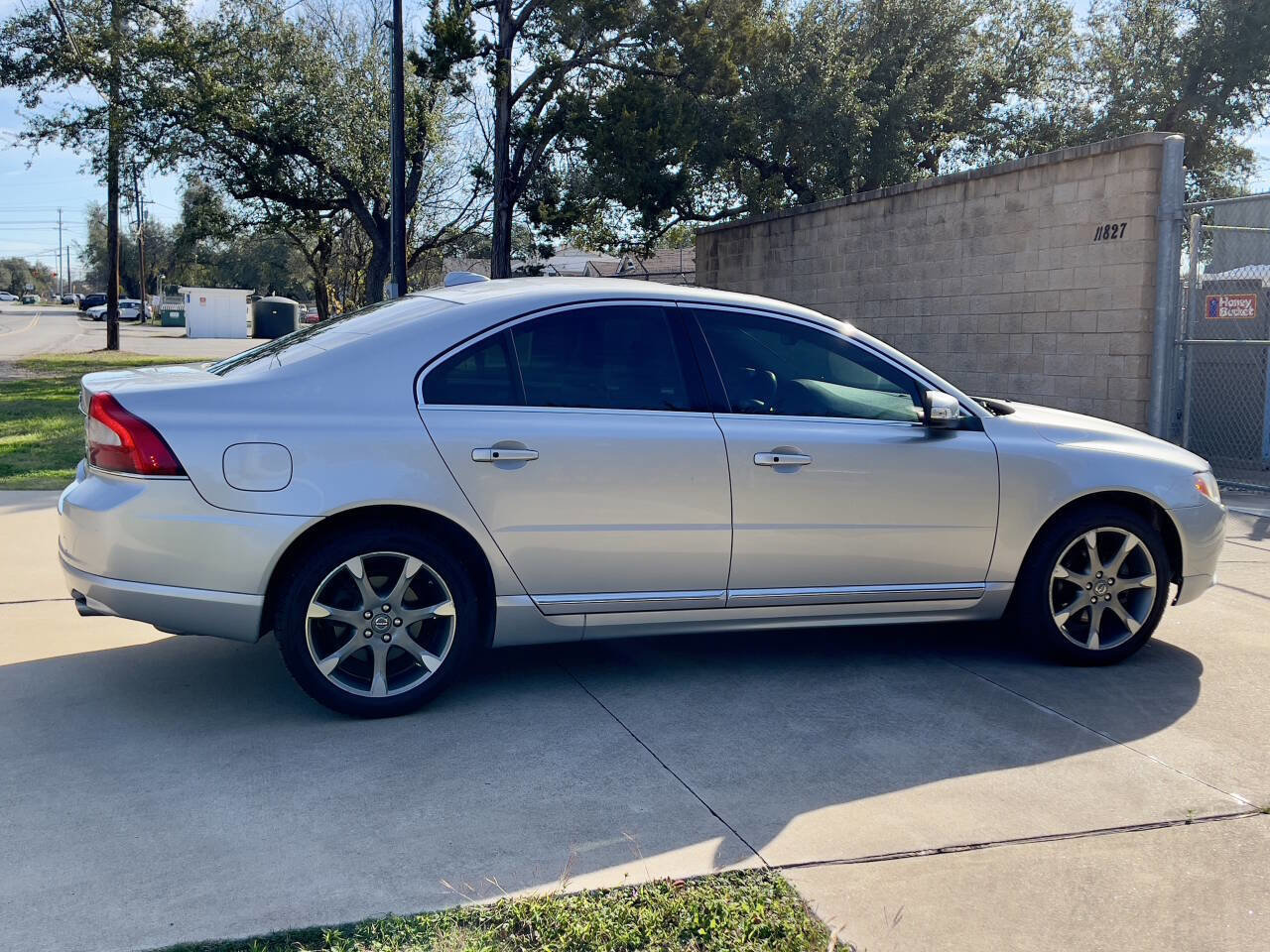Used 2010 Volvo S80 3.2 image 13