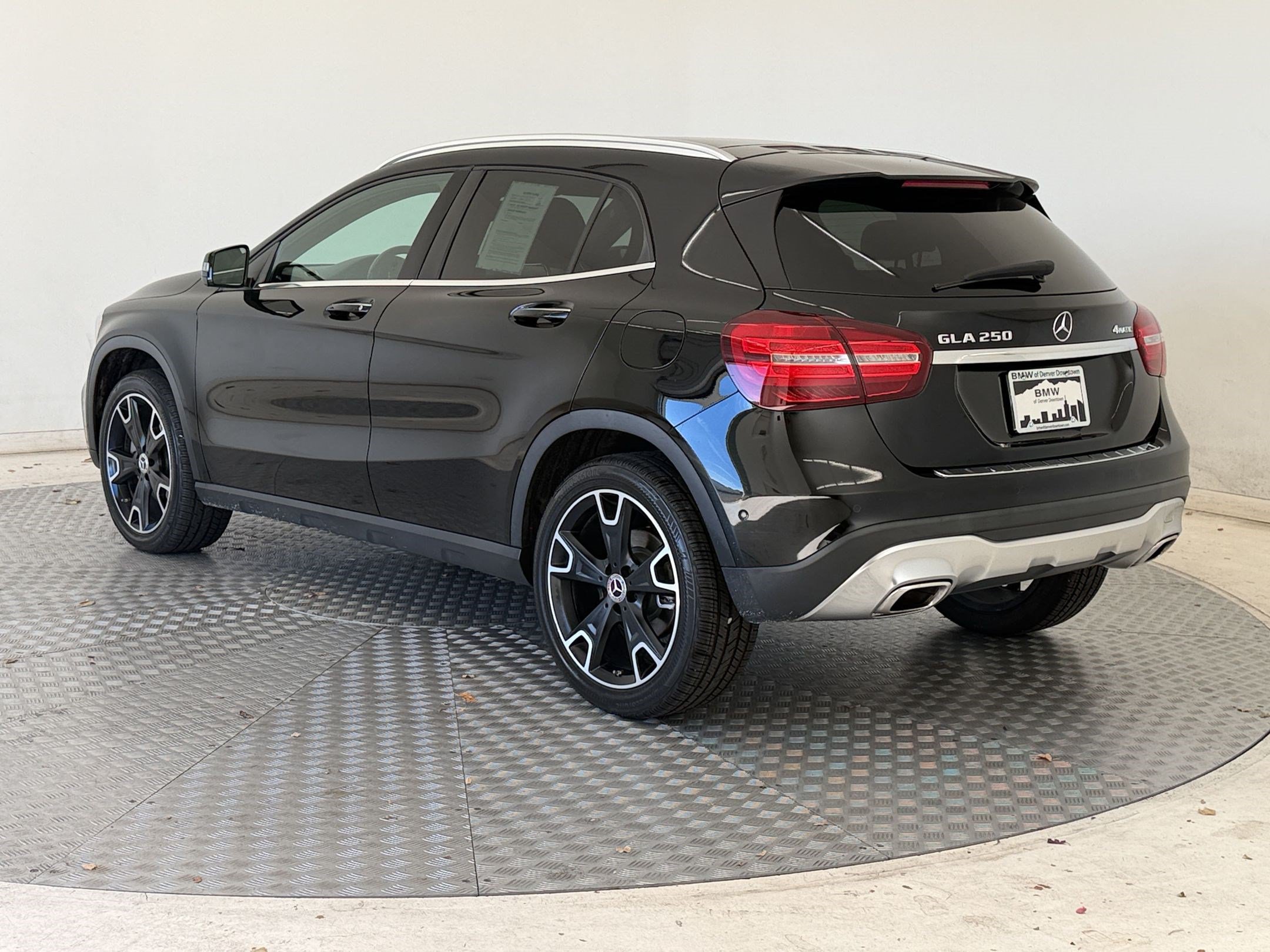Used 2020 Mercedes-Benz GLA 250 4MATIC image 3