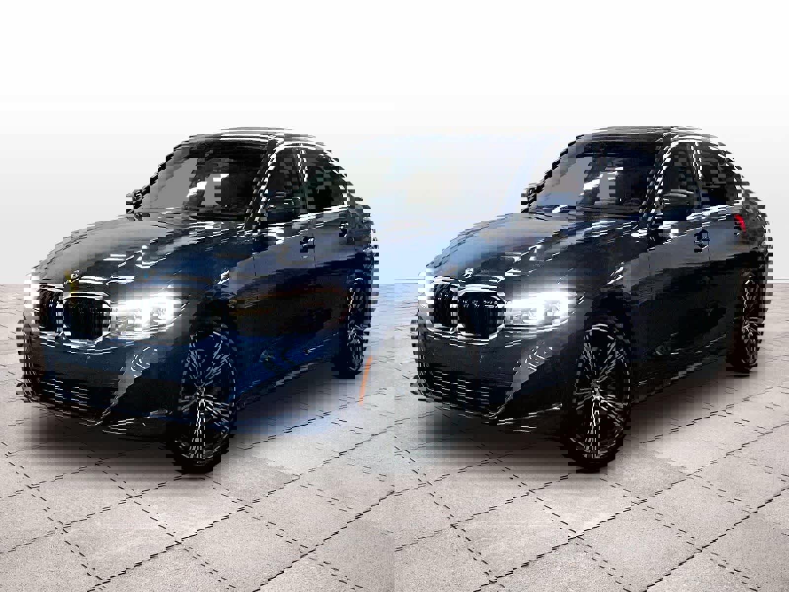 Used 2024 BMW 330i Sedan w/ Convenience Package RWD image 1