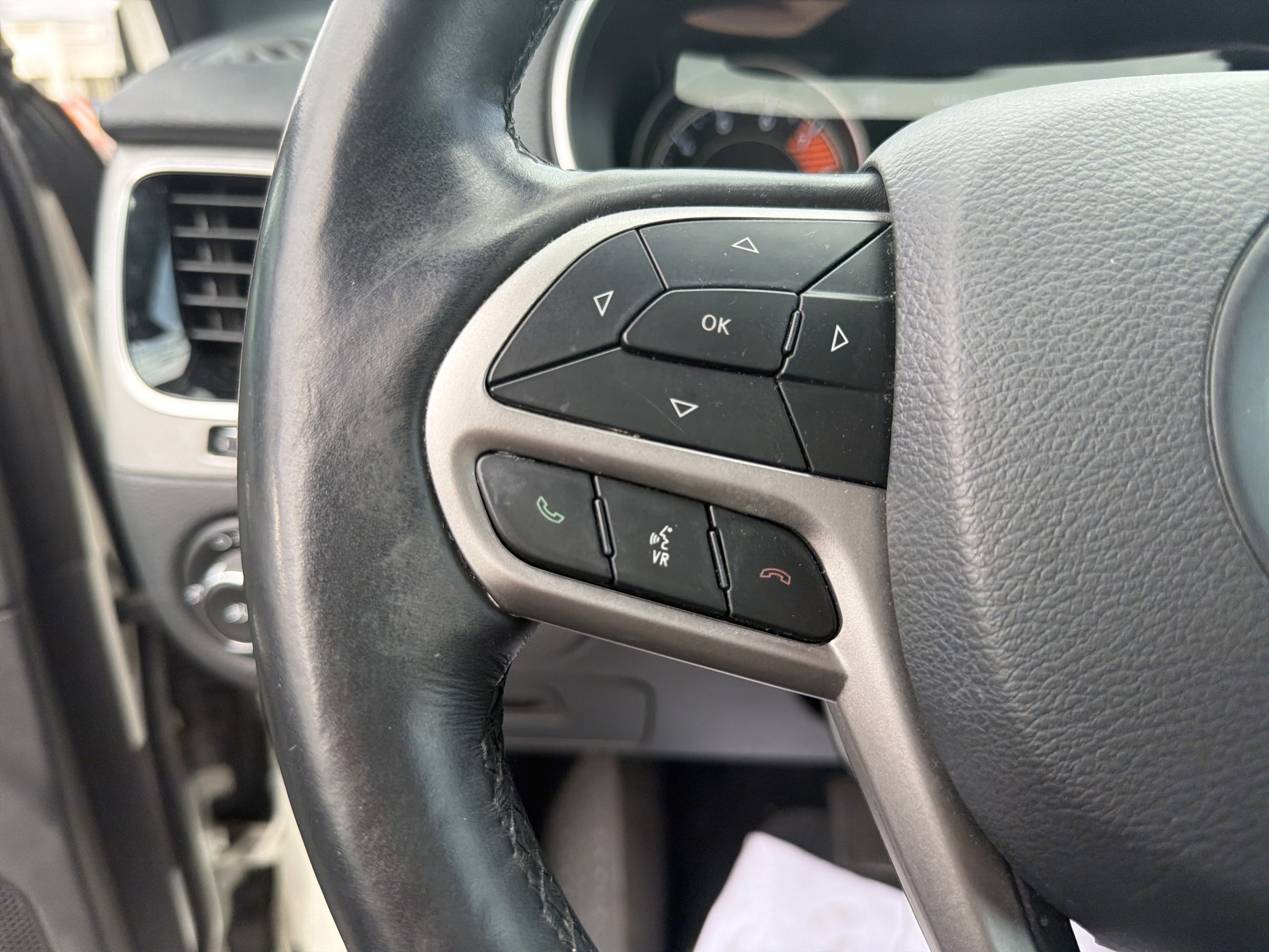 Certified 2019 Jeep Cherokee High Altitude image 29