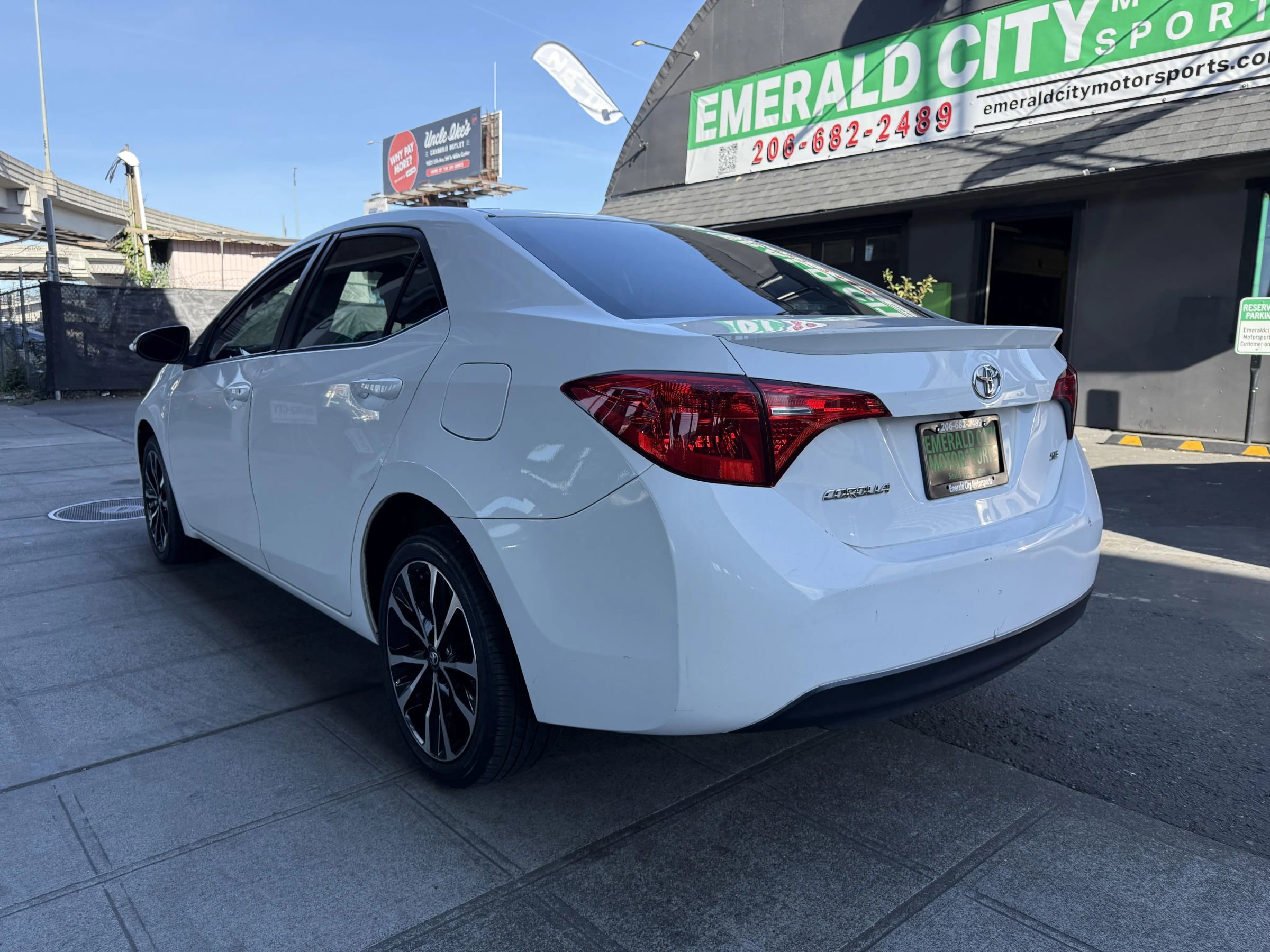 Used 2017 Toyota Corolla SE image 7