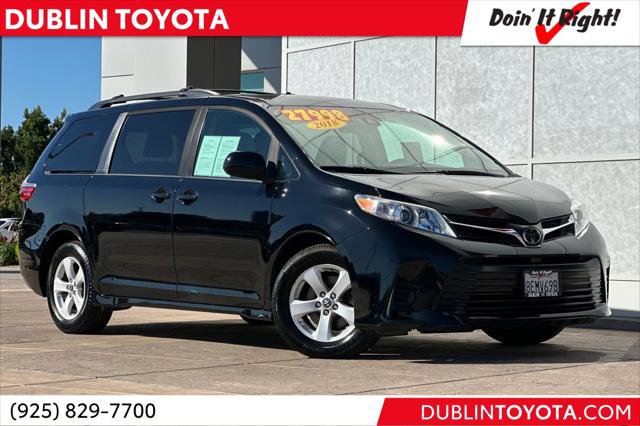 Certified 2018 Toyota Sienna LE
