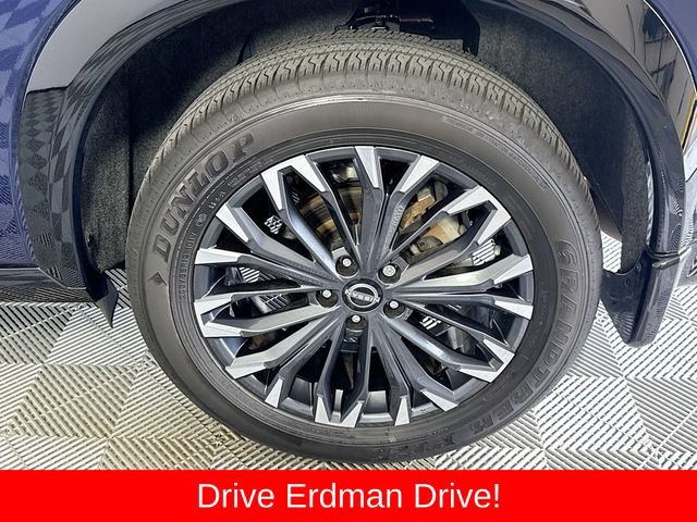 Used 2025 Nissan Rogue Platinum w/ Platinum Premium Package FWD image 4