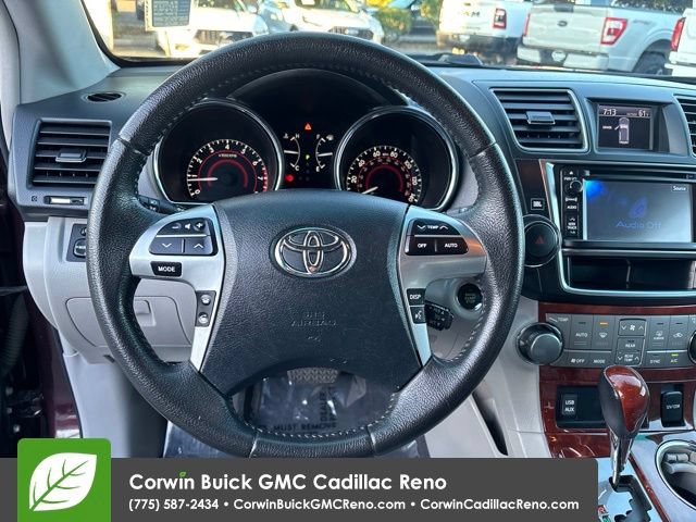 Used 2013 Toyota Highlander Limited AWD/4WD image 21