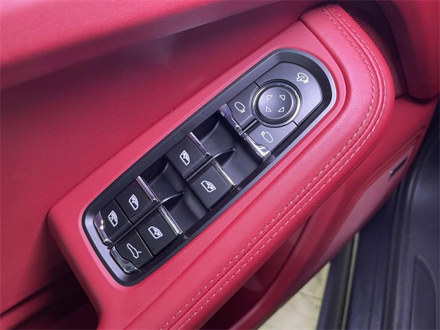 New 2026 Porsche Macan image 34