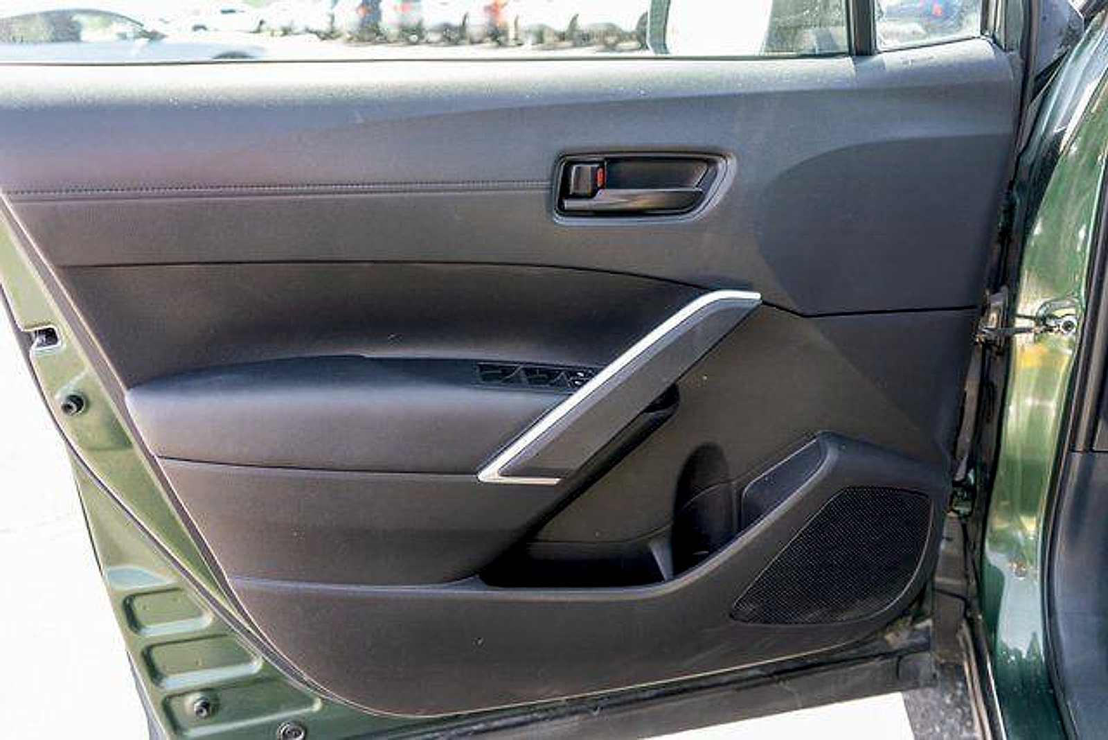Used 2023 Toyota Corolla Cross LE w/ Moonroof Package AWD/4WD image 17