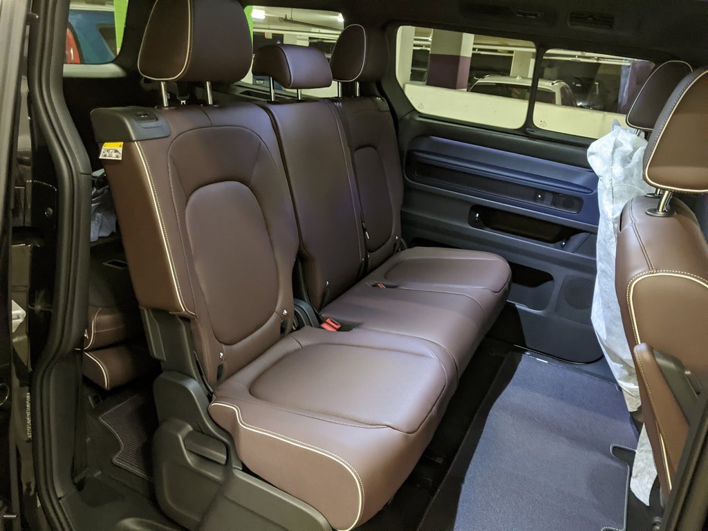 New 2025 Volkswagen ID. Buzz Pro S image 24