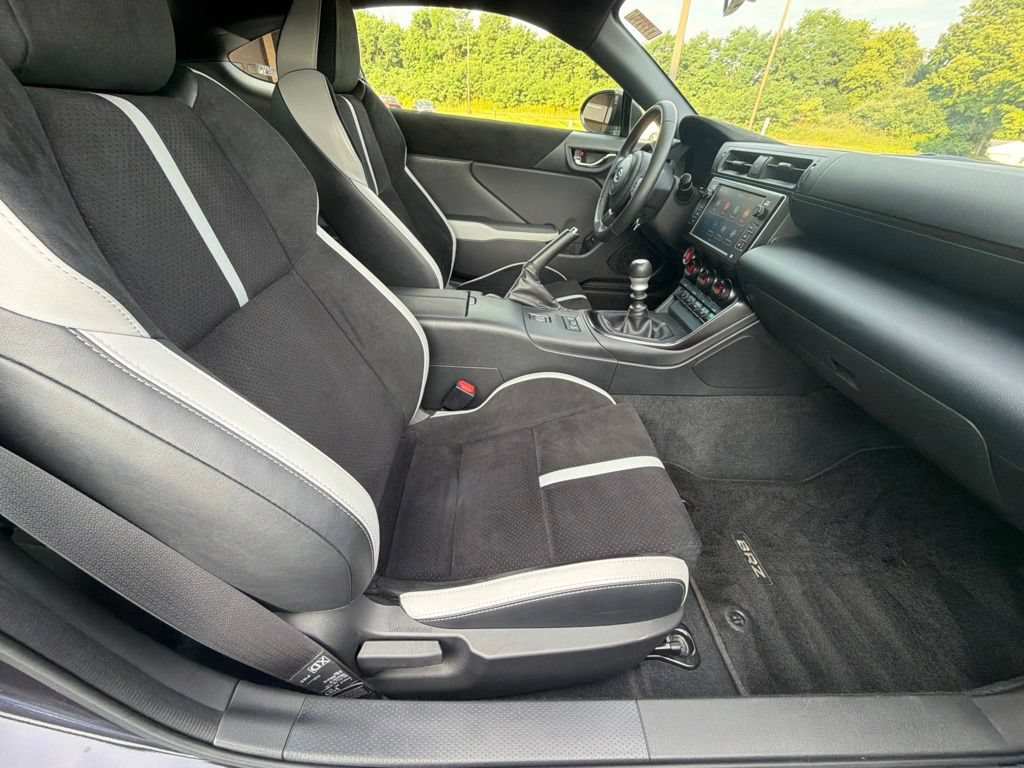 Used 2025 Subaru BRZ Limited RWD image 41