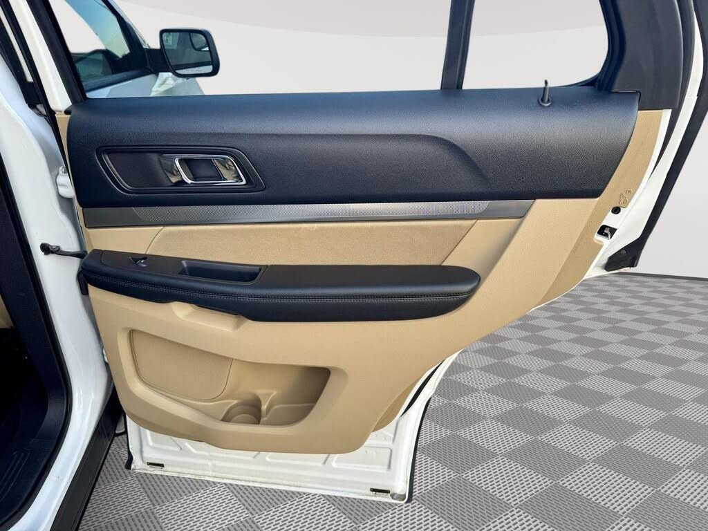 Used 2016 Ford Explorer 4WD image 25